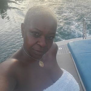 Meet your Posher, Alisa